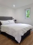 The Cabins - House of Juniper Hotels in Kyle