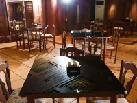 Chang Siam Inn Các khách sạn gần Trung tâm mua sắm Central Embassy