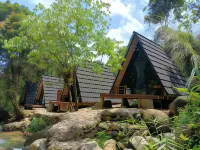 Villa Dan Cafe Air Luwihajahill Hotel dekat Curug Cibulao