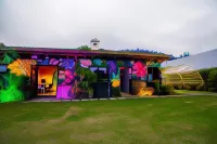 Yes Please! Hostel