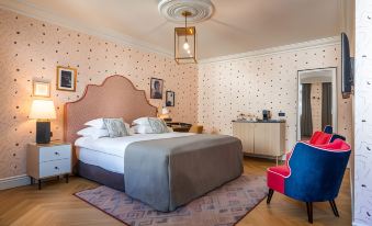 Hotel Capital