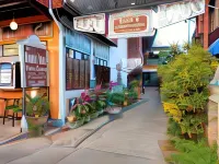 Boondee House Hotels in 