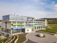 Siebenquell® GesundZeitResort Hotel dekat Waldbad der Stadt Schwarzenbach a.d.Saale "Schiedateich"