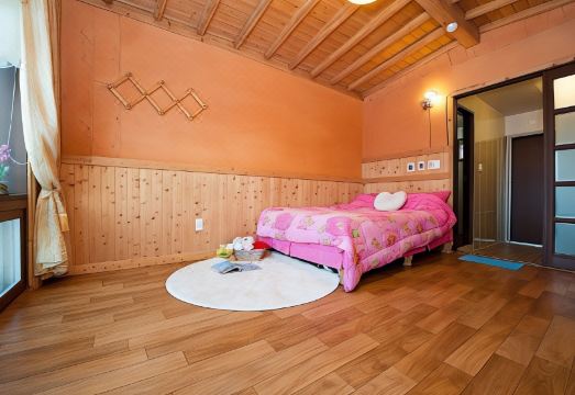 1. 담양 전원펜션 ..