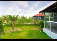 Dusk and Dawn Beach Resort Hotel di Mandapam