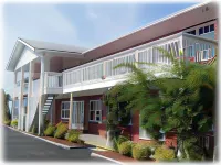 The Burgundy Inn Hotel and Apartments