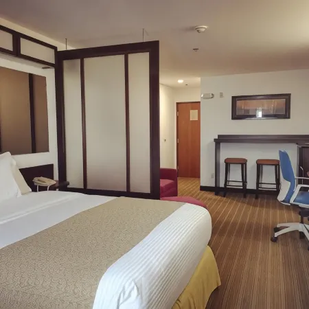 Microtel Inn & Suites by Wyndham Toluca