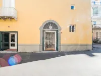 Palazzo Sassi Hotels in Meta
