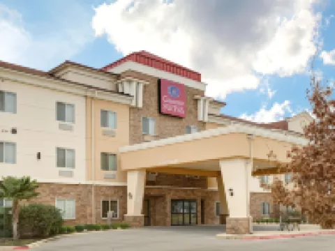 舒適套房酒店 巴斯特羅普縣酒店