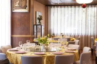 Hotel Vienna - breakfast