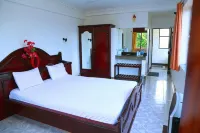 Topaz Beach Hotel - Ocean View