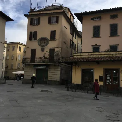 The wisteria, elegant apt old town