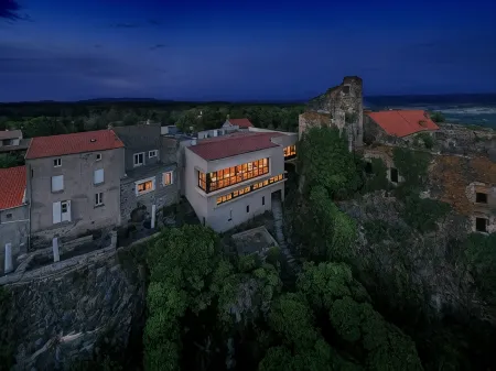 Hôtel & Restaurant Origines PAR Adrien Descouls - Teritoria Отели в г. Иссуар