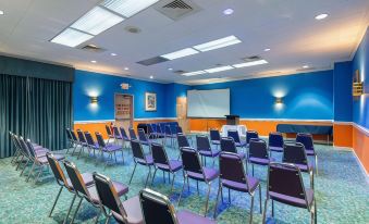 Howard Johnson by Wyndham Salem Hotel & Conference Center