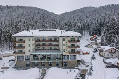 Hotel Belmont Hotels near Turbaria Laptici