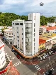Stanton Gaya Hotel Отели рядом с достопримечательностью «Башенные часы Аткинсона»