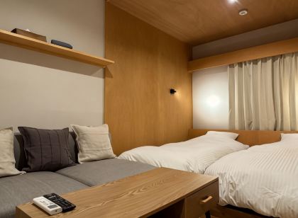 Lake Side Inn Mirahakone