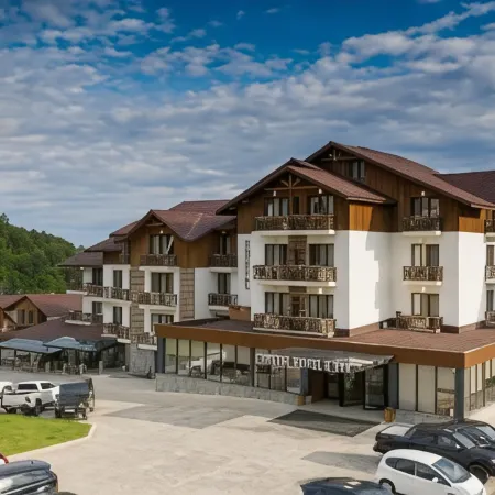 Crystal Hotel & Spa