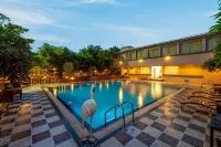Freesia Resort by Express Inn - Pools