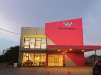 Wilo Hotel Bengkulu Hotels near Thomas Parr Monument