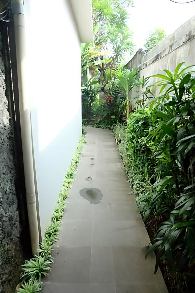 庭 スマランダナ ホテルの写真