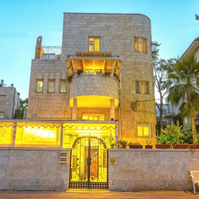 Mike's House Jerusalem Hotels near Israel Museum