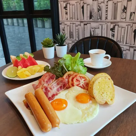 Le Lert Hotel Ratchaburi