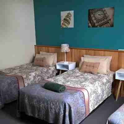 Moe Motor Inn - Contactless 24 Hour Checkinn Available Rooms