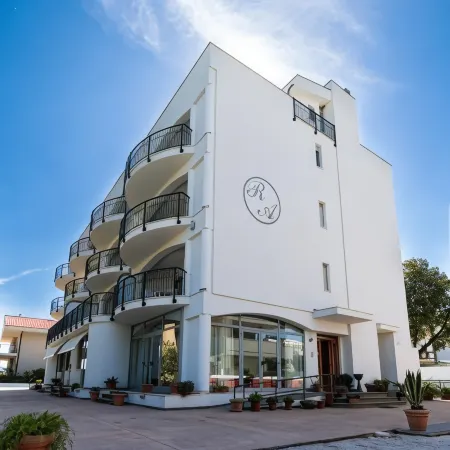 Altamira Residence