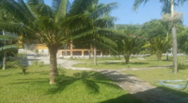 CasaVelion Hotels near Pulau Menjangan-besar