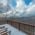 Stunning Views and Relaxing Hot Tub - Charming Mountain Retreat