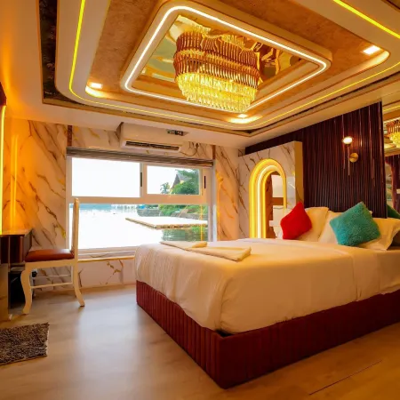 Beach Paradise Day Cruise Houseboat
