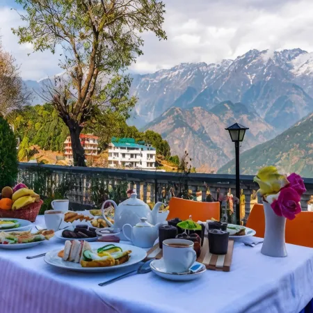 La Riqueza Koala Inn Mcleod Ganj - Mountain View Rooms with Balcony - Near to Mall Road