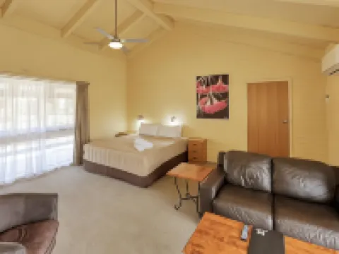 Motel Meneres Hotels in Corowa