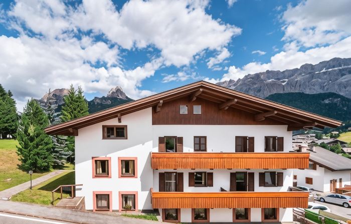 Apartments Lores