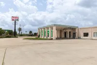 Travel Inn & Suites