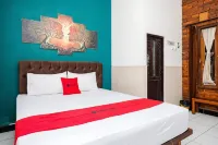 RedDoorz Syariah Near Akmil Magelang Hotel a Mertoyudan