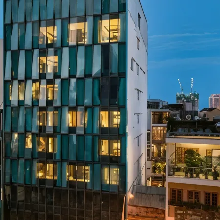 Elite Luxury Hotel by Elite24 Отели рядом с достопримечательностью «My Khe Pagoda»