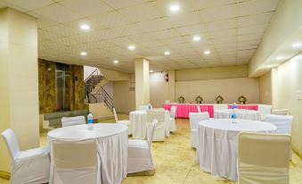 Treebo Premium Inn Luxury Stay