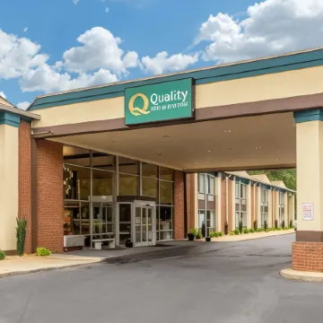 Quality Inn & Suites Apex-Holly Springs