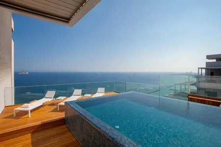 Olympic Residence Deluxe Apartments Отели в г. Лимассол