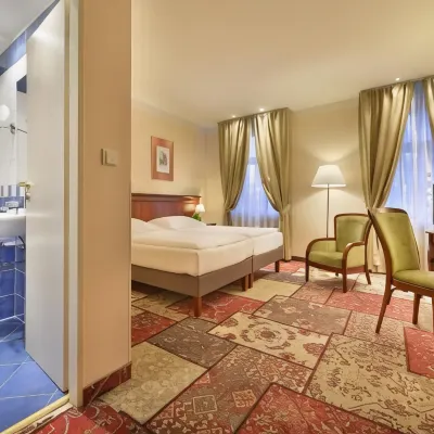 EA Hotel Jeleni Dvur Prague Castle Hotel dekat Loreta