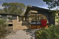 Hazards Rim Hotels near BIG4 Iluka on Freycinet Holiday Park