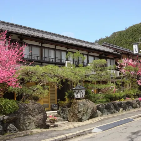Japanese Style Lodge  Tyaya Отели рядом с достопримечательностью «Курама Онсен Спа»