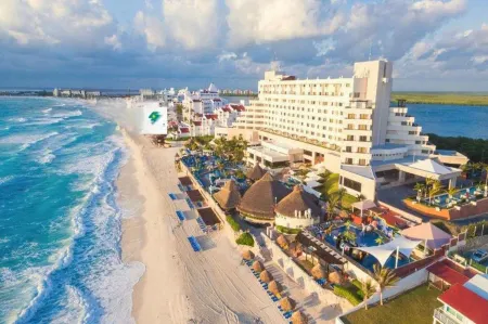 Royal Solaris Cancun-All Inclusive