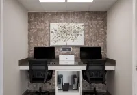 鴿子谷SureStay Plus Hotel by Best Western 鴿子谷住宿飯店