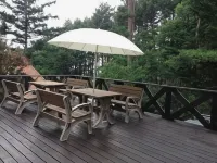 Yatsugatake Pension Sign Post