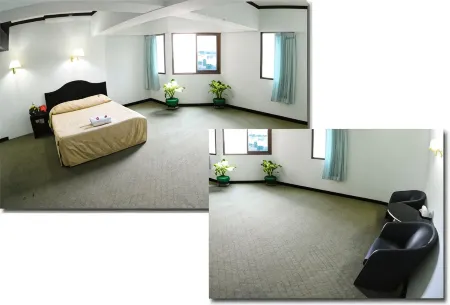 Whale Hotel Nakhon Pathom Отели рядом с достопримечательностью «Computer Center Silapakorn University»