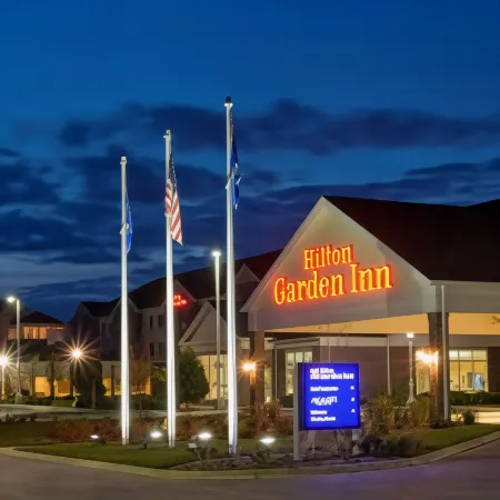 Hilton Garden Inn Milwaukee Northwest Conference Center Отели в г. Джермантаун