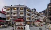 Hotel Combermere - balcony